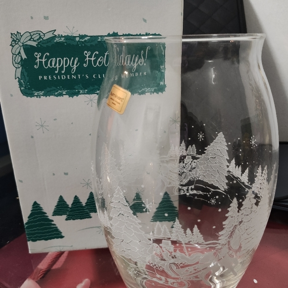 Happy Holidays President's Club Member Glass Vase